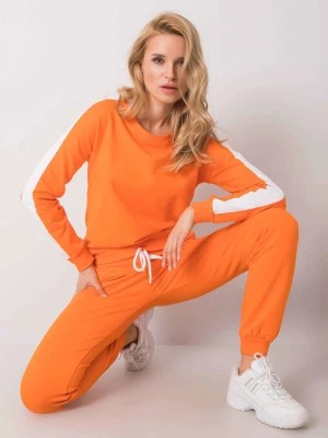 Zdjęcie produktu Komplet dresowy pomarańczowy casual sportowy bluza i spodnie dekolt okrągły rękaw długi nogawka ze ściągaczem długość długa lampasy Merg