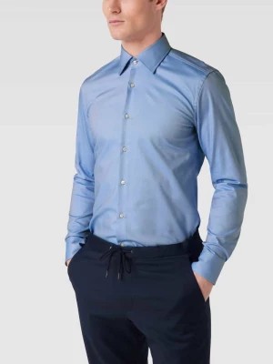 Zdjęcie produktu Koszula biznesowa o kroju slim fit z kołnierzykiem typu kent Boss