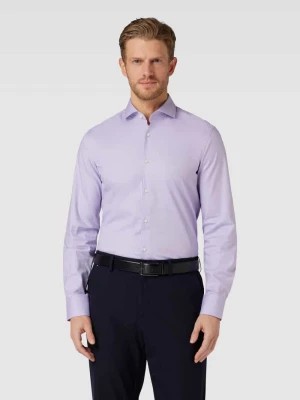 Zdjęcie produktu Koszula biznesowa o kroju slim fit z kołnierzykiem typu kent model ‘Hank’ Boss