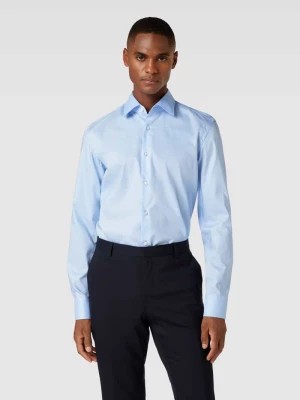 Zdjęcie produktu Koszula biznesowa o kroju slim fit z kołnierzykiem typu kent model ‘Hank Kent’ Boss