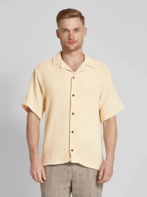 Zdjęcie produktu Koszula casualowa o kroju regular fit z kieszenią na piersi GABBA