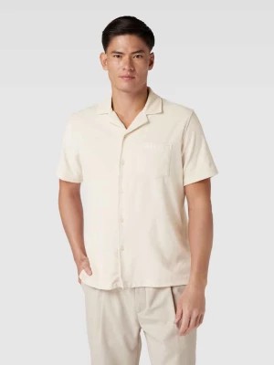 Zdjęcie produktu Koszula casualowa o kroju regular fit z kieszenią na piersi Lyle & Scott