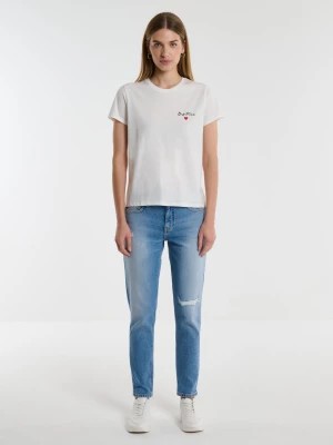 Zdjęcie produktu Koszulka damska bawełniana z niewielkim nadrukiem na piersi biała Benetta 100 BIG STAR