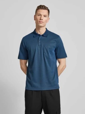 Zdjęcie produktu Koszulka polo o kroju regular fit z kieszenią na piersi Christian Berg Men