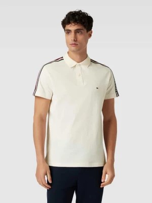 Zdjęcie produktu Koszulka polo o kroju regular fit z paskami w kontrastowym kolorze Tommy Hilfiger