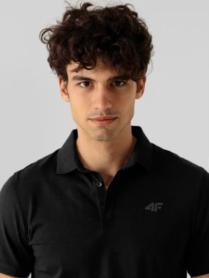 Zdjęcie produktu Koszulka polo regular męska - czarna 4F