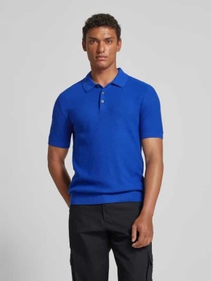 Zdjęcie produktu Koszulka polo z fakturowanym wzorem model ‘BLUSANDRI’ Jack & Jones Premium