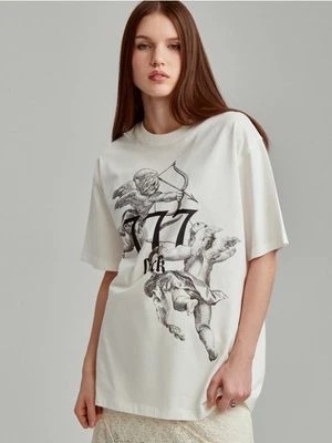 Zdjęcie produktu Kremowa koszulka z motywem aniołków House