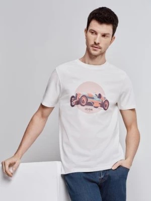 Zdjęcie produktu Kremowy T-shirt męski z nadrukiem OCHNIK