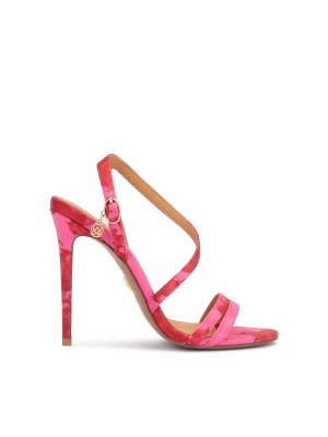 Zdjęcie produktu Kwieciste różowe sandały z tkaniny Kazar
