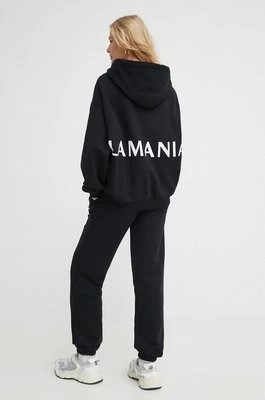 Zdjęcie produktu La Mania bluza damska kolor czarny z kapturem z nadrukiem ATHA.2