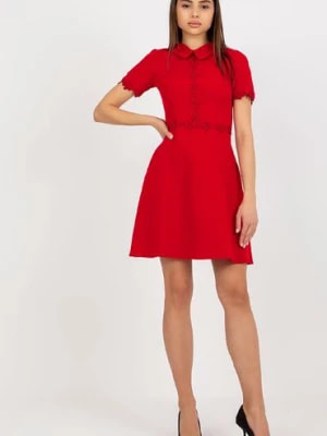 Zdjęcie produktu Lakerta Czerwona sukienka koktajlowa z krótkim rękawem