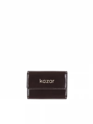 Zdjęcie produktu Lakierowany portfel damski w ciemnobrązowy kolorze Kazar