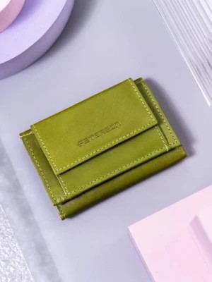 Zdjęcie produktu Mały, skórzany portfel damski z systemem RFID Protect Peterson- zielony