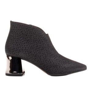 Zdjęcie produktu Marco Shoes Smukłe botki z gumą w cholewce i metalicznym obcasem czarne