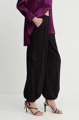 Zdjęcie produktu MAX&Co. spodnie damskie kolor czarny fason cargo high waist 2416131072200