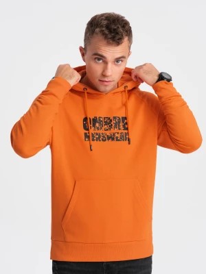 Zdjęcie produktu Męska bluza kangurka z kapturem i nadrukiem - pomarańczowa V1 OM-SSPS-0155
 -                                    S