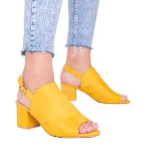 Zdjęcie produktu Musztardowe sandały na słupku z cholewką Blubbery żółte Inna marka