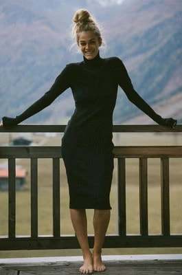 Zdjęcie produktu MUUV. sukienka Cotton Rib kolor czarny midi dopasowana