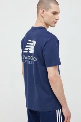 Zdjęcie produktu New Balance t-shirt bawełniany kolor granatowy z nadrukiem