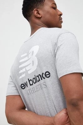 Zdjęcie produktu New Balance t-shirt bawełniany kolor szary z nadrukiem MT31504AG-4AG