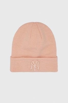 Zdjęcie produktu New Era czapka kolor różowy z grubej dzianiny