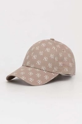 Zdjęcie produktu New Era czapka z daszkiem bawełniana kolor beżowy wzorzysta NEW YORK YANKEES