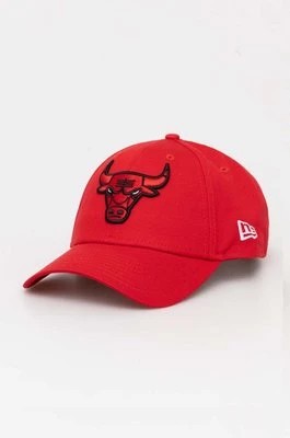 Zdjęcie produktu New Era czapka z daszkiem bawełniana kolor czerwony z aplikacją CHICAGO BULLS