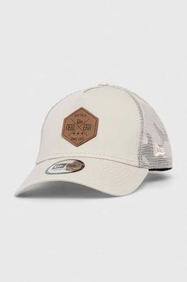 Zdjęcie produktu New Era czapka z daszkiem kolor beżowy z aplikacją