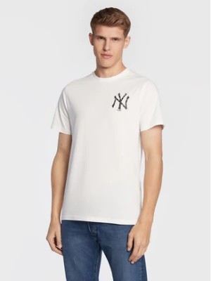 Zdjęcie produktu New Era T-Shirt New York Yankees Logo Infill 60284710 Biały Regular Fit