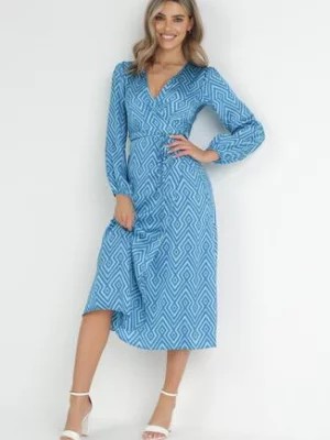 Zdjęcie produktu Niebieska Kopertowa Sukienka Midi w Geometryczny Print Zese