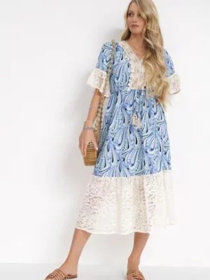 Zdjęcie produktu Niebieska Sukienka z Gumką w Pasie Zdobiona Koronkowymi Falbankami Calaleta
