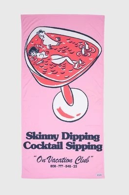 Zdjęcie produktu On Vacation ręcznik Skinny Dippin' Cocktail Sippin' kolor różowy OVC A17