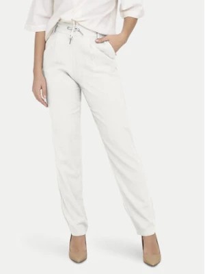 Zdjęcie produktu ONLY Spodnie materiałowe Caro Poptrash 15278710 Biały Comfort Fit
