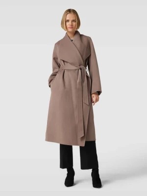 Zdjęcie produktu Płaszcz z wiązanym paskiem model ‘CARRIE ROSE’ Ivy Oak