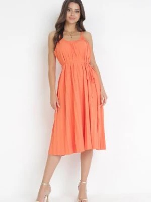 Zdjęcie produktu Pomarańczowa Plisowana Sukienka Midi ze Sznurkiem w Talii Eidas