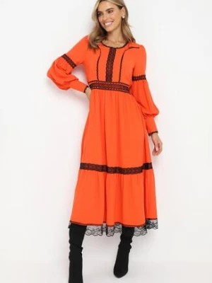 Zdjęcie produktu Pomarańczowa Rozkloszowana Sukienka Maxi Ozdobiona Koronką z Mankietami Nimaga