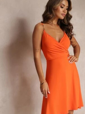 Zdjęcie produktu Pomarańczowa Rozkloszowana Sukienka z Klamrą i Łańcuszkami Elverna