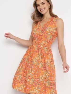 Zdjęcie produktu Pomarańczowa Wiskozowa Sukienka w Kwiaty z Kopertową Górą Nervila