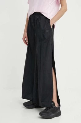 Zdjęcie produktu Reebok Classic spodnie dresowe Respect Her kolor czarny gładkie 100075514