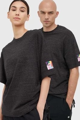 Zdjęcie produktu Reebok Classic t-shirt bawełniany NAO SERATI & PRIDE kolor szary z nadrukiem
