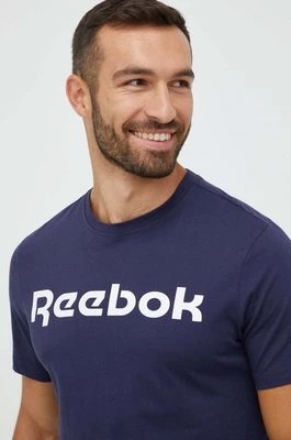 Zdjęcie produktu Reebok t-shirt bawełniany kolor granatowy z nadrukiem GN5378.100042355