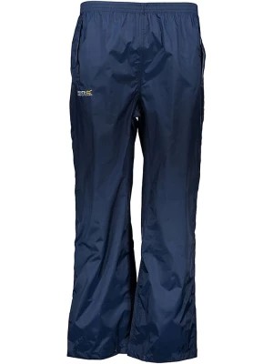 Zdjęcie produktu Regatta Spodnie przeciwdeszczowe "Pack It" w kolorze granatowym rozmiar: M