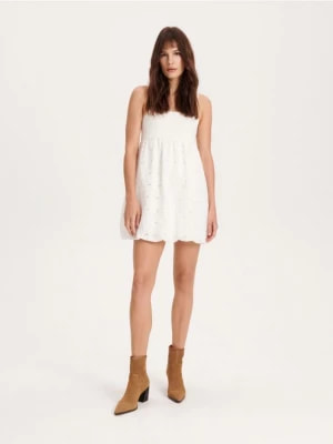 Zdjęcie produktu Reserved - Ażurowa sukienka mini - złamana biel