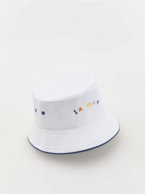 Zdjęcie produktu Reserved - Bawełniany bucket hat - biały