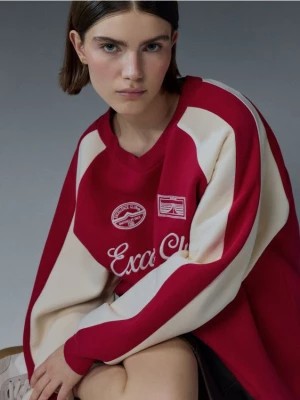 Zdjęcie produktu Reserved - Bluza z ozdobnym haftem - czerwony