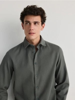 Zdjęcie produktu Reserved - Gładka koszula regular fit - ciemnozielony