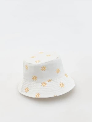 Zdjęcie produktu Reserved - Kapelusz typu bucket hat - biały