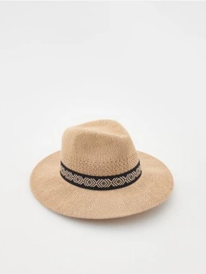 Zdjęcie produktu Reserved - Pleciony kapelusz z otokiem - kremowy