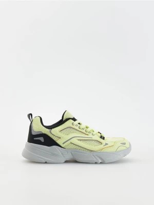 Zdjęcie produktu Reserved - Sneakersy z odbaskowymi wstawkami - żółty